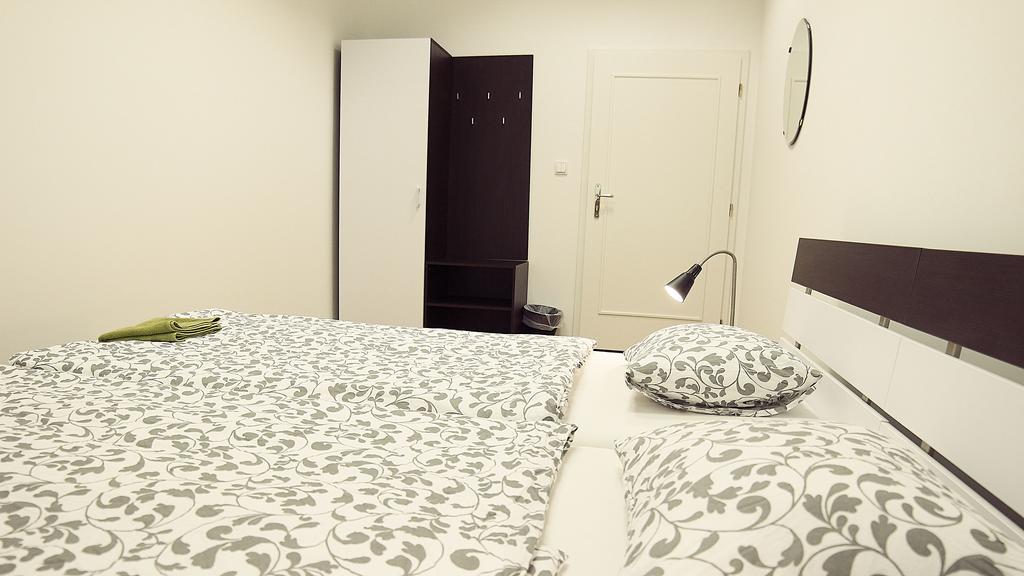 Hostel Folks Bratislava Extérieur photo